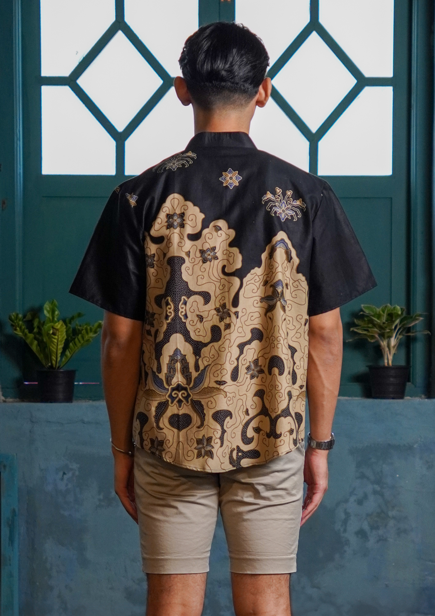 inisaya : kopi couture | guang shirt ( black )