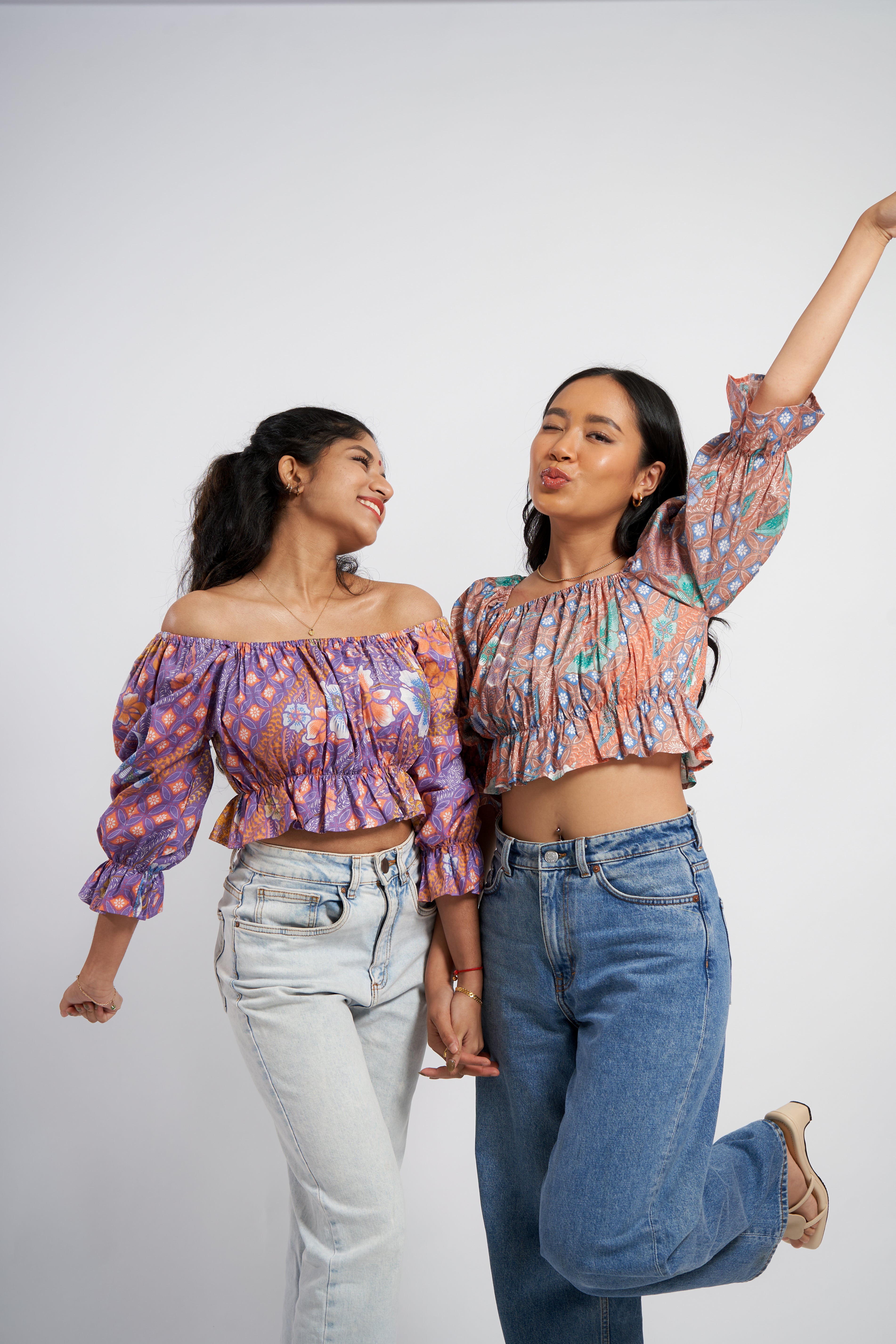 Inisaya Manis | Erin Top